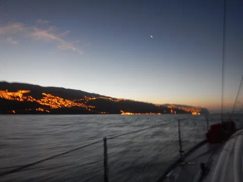 Lidt rystet billede af Madeira en meget tidlig morgen